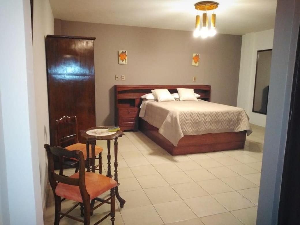 Hospedaje Ajayu Sucre Cameră foto